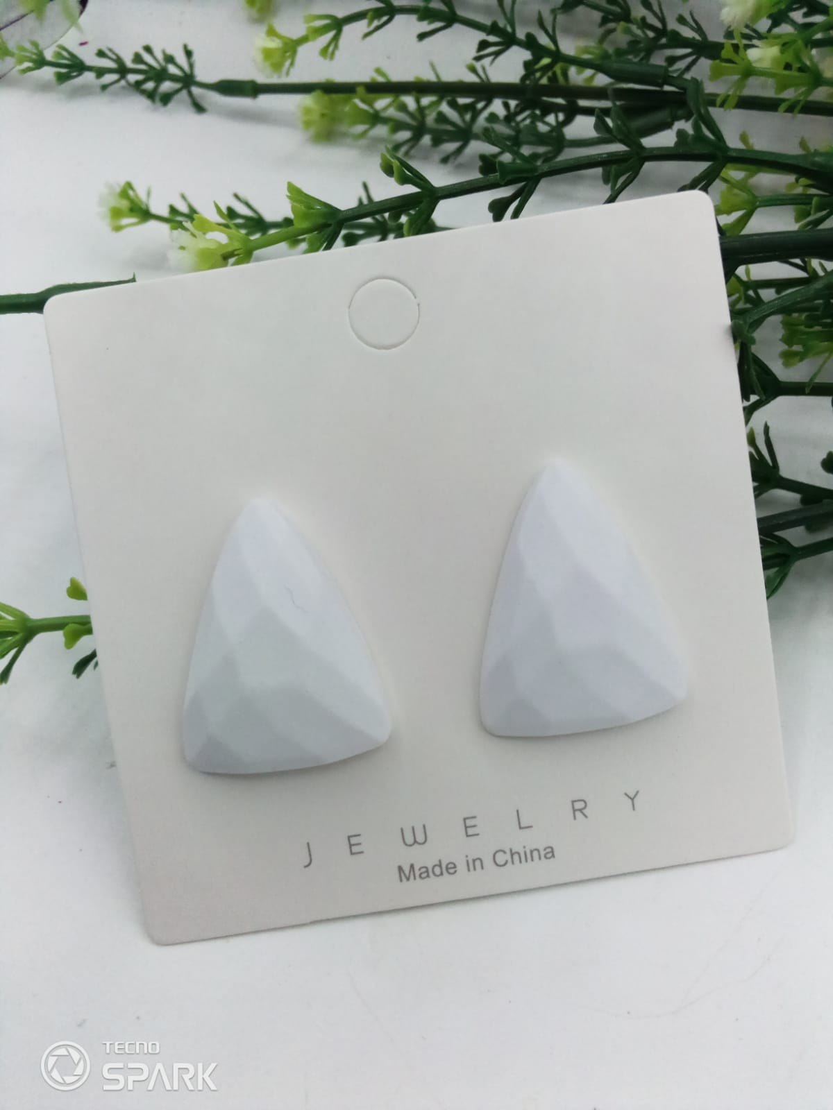 New Trendy Fashion Triangular White Color Drop Earrings for Women