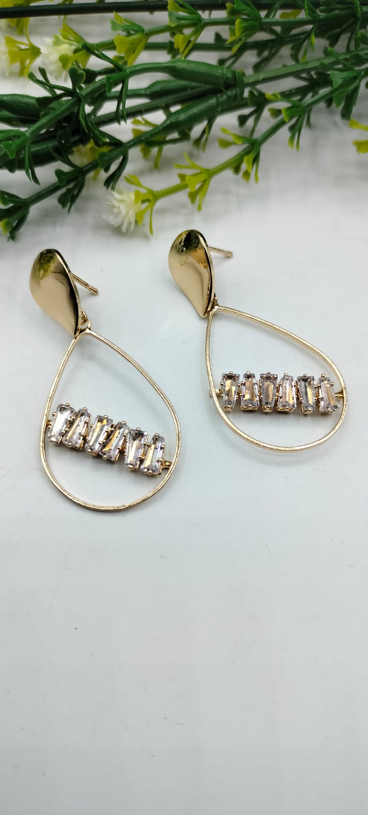 Earrings for Women Golden Drop Earrings Trend Fashion Jewelry
