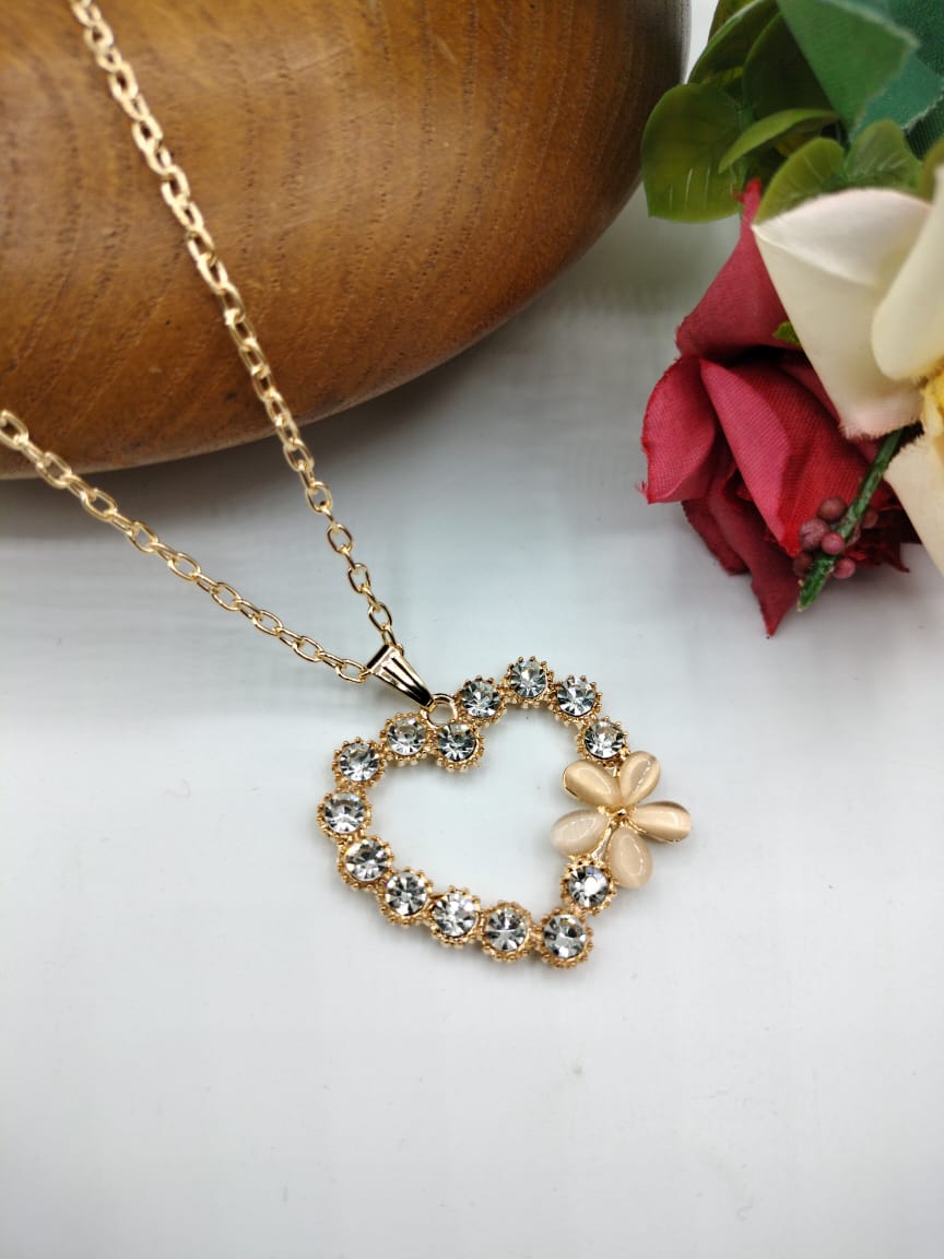 Golden Heart Pendant For Women Crystal Jewelry Charm Statement Chain Necklaces