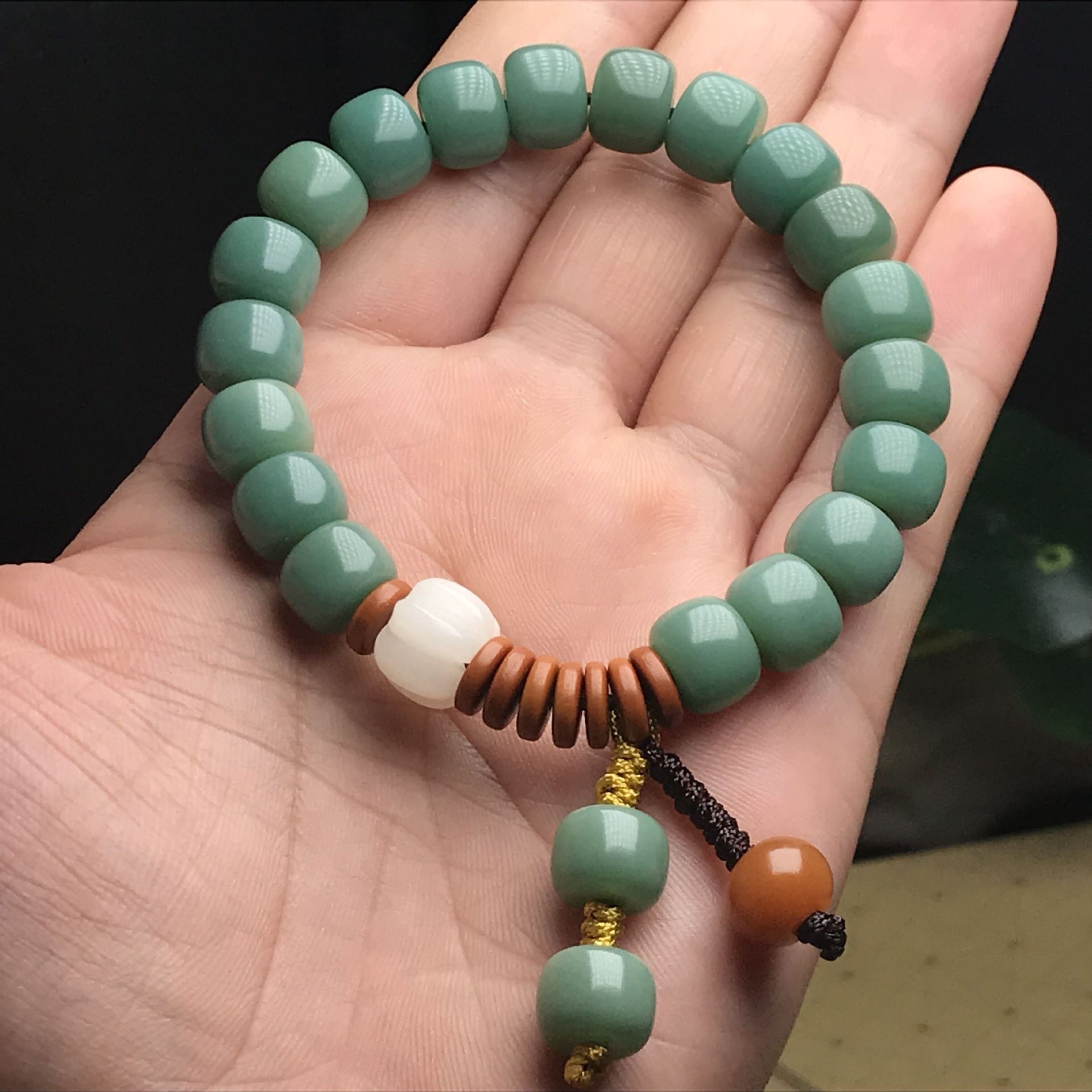 Green Bodhi Root Bracelet for Women with White & Brown Accents