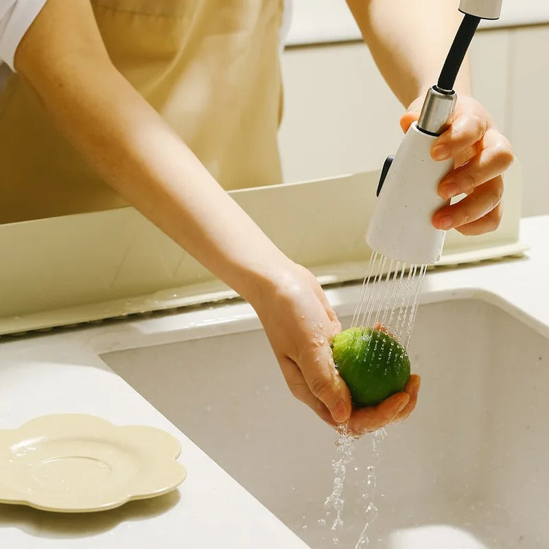 Silicone Sink Baffle Splash Guard for Kitchen and Bathroom - Image 4