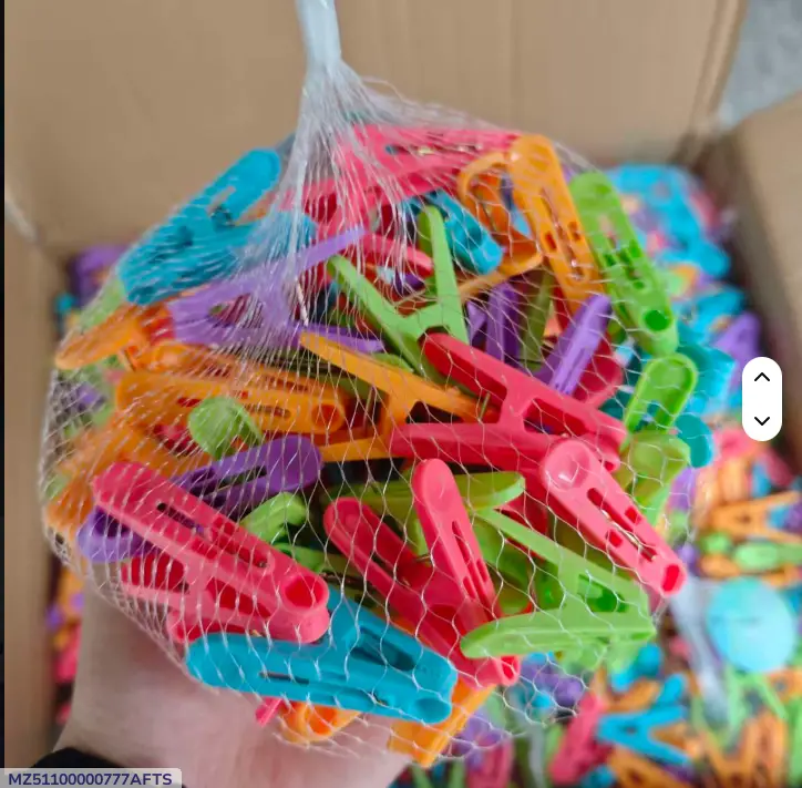 50PCs Cloth Hanging Clips Multicolor