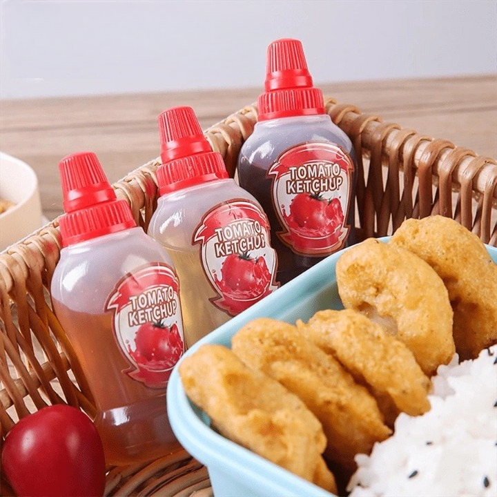 Pack Of 4 Plastic Sauce Bottles - Image 4