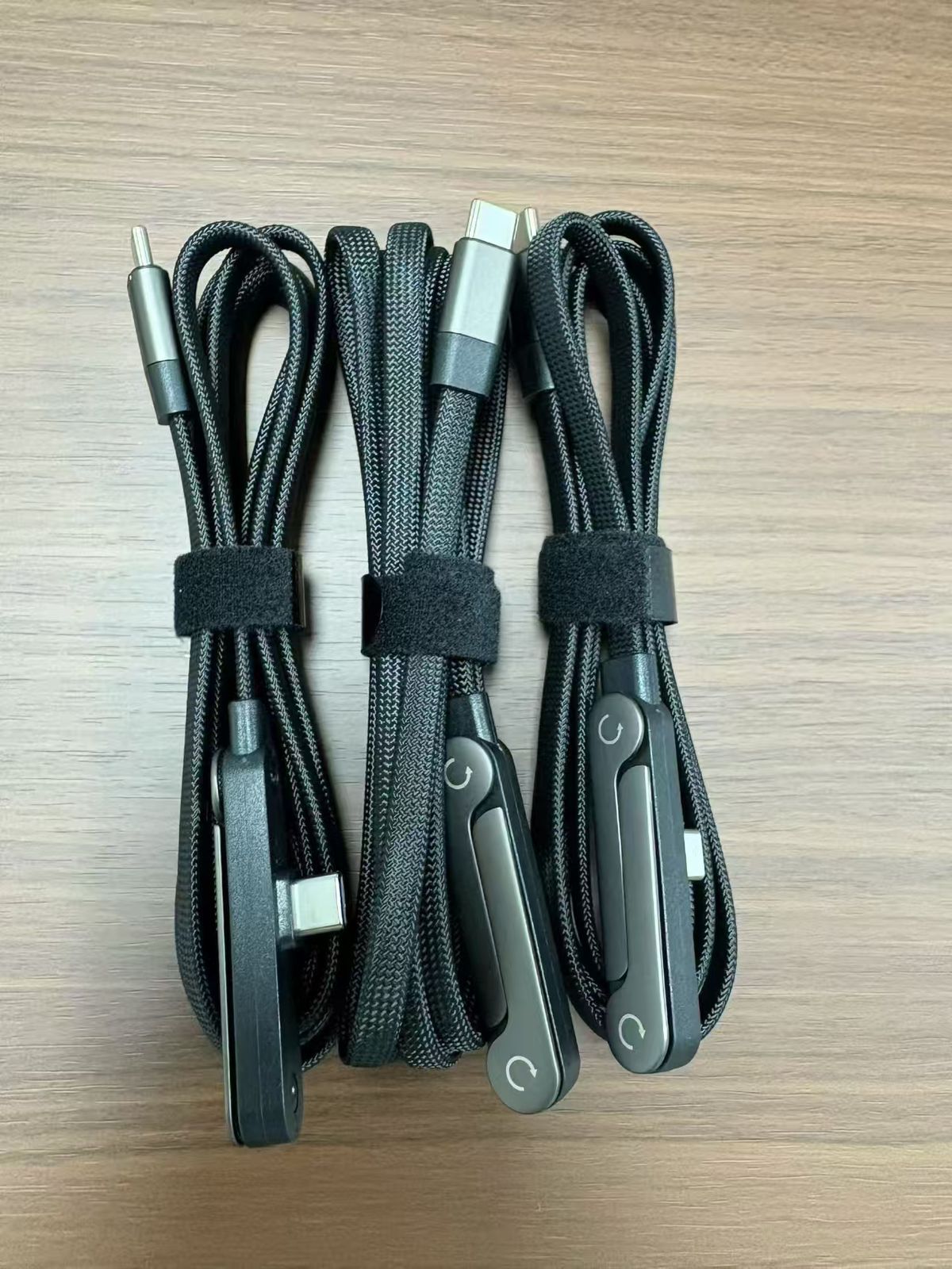 240W 2-in-1 USB-C to C Fast Charging Cable With Foldable Bracket | Type-C to Type-C Data Cable & Desktop Holder - Image 2