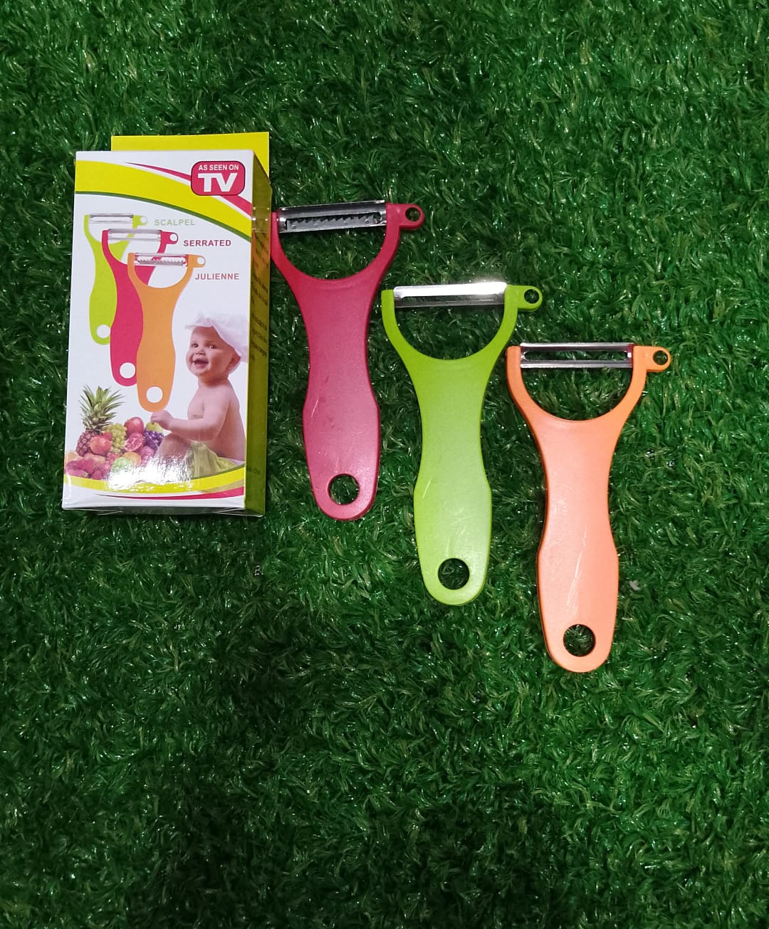 3-In-1 Vegetable And Fruit Peeler Set - Image 3