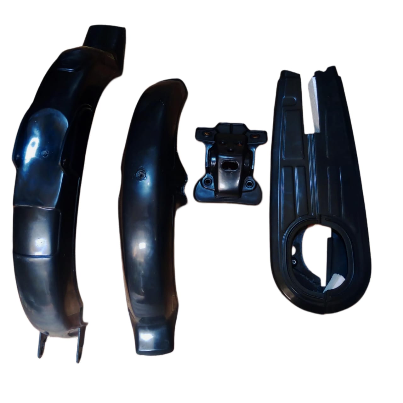(Pack of 4) Unbreakable Plastic mudguards set plus chain cover and back light stand for all 70cc bikes - Image 3