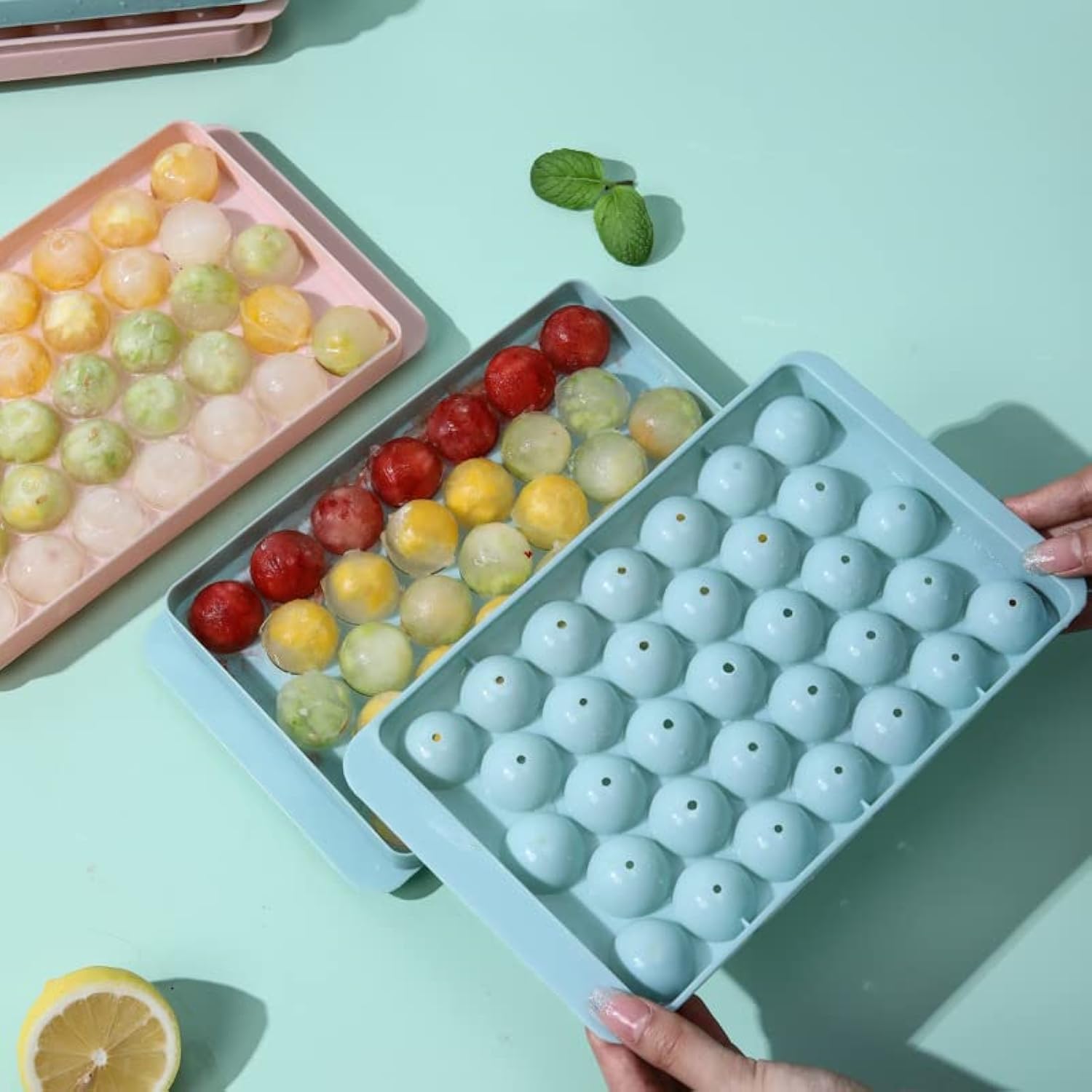 1 PCs Round Ice Cube Tray & Sphere Ice Ball Maker Mold with Container – Circle Mini Ice Sphere Storage Bin & Chilling Set - Image 5